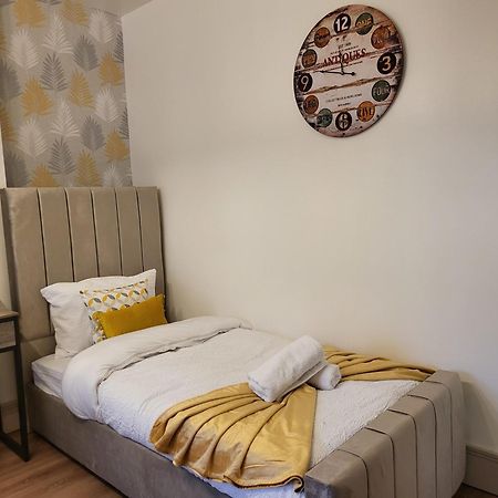 Country Style Modern Self Catering 3 Bedroom Bungalow In Блэкпул Экстерьер фото